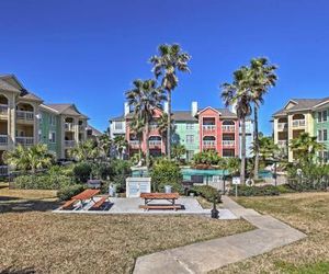 2BR Galveston Condo w/Community Pool! Galveston United States