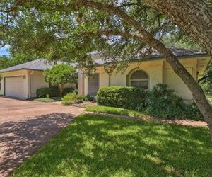 Spacious Lakefront Round Rock House w/ Water Toys! Round Rock United States