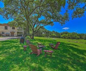 Scenic Cottage w/Views, 17 mi to San Antonio! Dominion United States