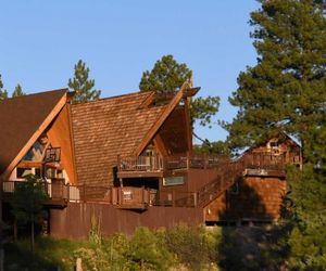 Eclectic Chalet Between Bryce & Zion w/ Mtn Views! Duck Creek Village United States