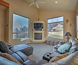 Moab Townhome w/ Pool Access & Stunning Mtn Views! Moab United States