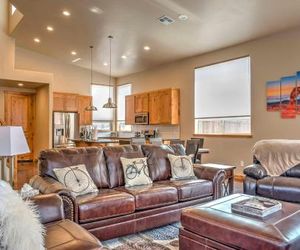 Modern Moab Townhome w/Private Hot Tub & Patio! Moab United States