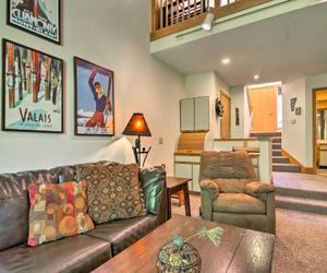 Serene Killington Condo w/Spa Near Skiing Killington United States