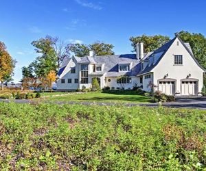 Stunning South Hero Home on Lake Champlain w/Views Plattsburgh United States
