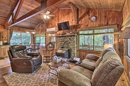 Photo of Secluded Stanardsville Cabin with 10 Acres and Hot Tub
