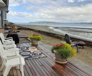 Beachfront Whidbey Island Home + Apartment! Langley United States
