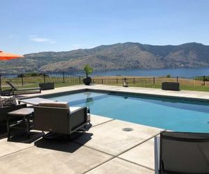 Lavish Lake Chelan Home w/Pool+Panoramic View Manson United States