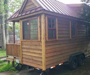 Tiny Home Cabin On The Puyallup River Puyallup United States