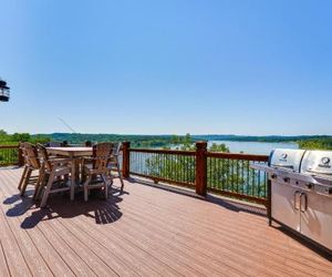 Home w/ Decks & Pool Access on Table Rock Lake! Lampe United States