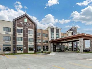 Hotel pic MainStay Suites Waukee-West Des Moines