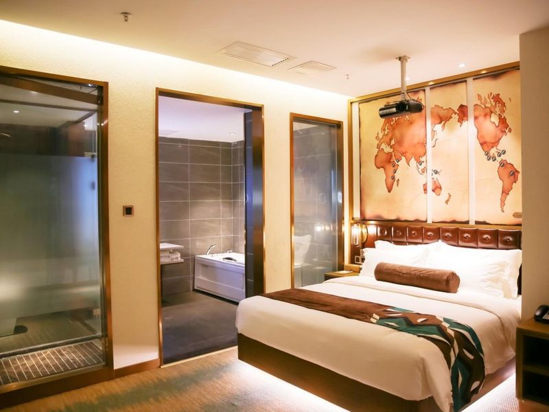 Hotel Photo 9