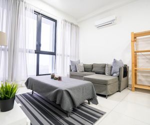 2 bedrooms Apartment - Educity, Legoland 4-5 pax Gelang Patah Malaysia