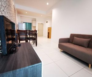 jKhome @ 2BR Austin Heights,Ikea,AEON Toppen, WiFi Ulu Tiram Malaysia