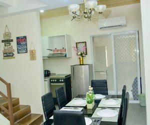 Mailz Haven Door C- Modern 3BR Apartment Near SM Davao Philippines