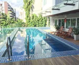 Cozy 5 min walk to BTS OnNut near Supermarket Phra Khanong Thailand