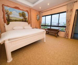 Thongtara House Boutique Hotel (Family Room) Bang Na Thailand