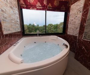 Thongtara House Boutique (Deluxe Double Room1) Bang Na Thailand