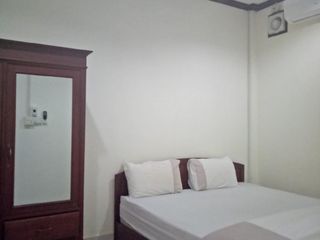 Фото отеля Par Eieng Apartment room service