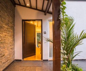 Villa Esencia by Vista Rooms Marn India