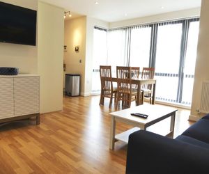 Western Gate - King Twin Luxury Apartment Basingstoke United Kingdom