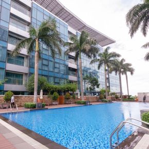 NearBy Hotel