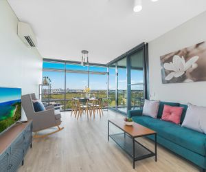 Living In The Sky With Amazing View+Designer LUX Homebush Bay Australia