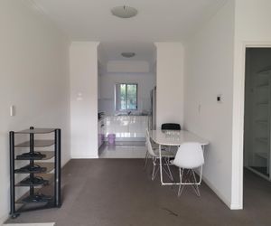 CBD new apt,trian,shopping,security parking Parramatta Australia