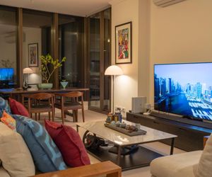 Premium 2 Bedroom Apartment with Panoramic Views Homebush Bay Australia