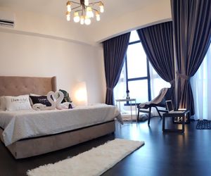 KLCC & LakeView New Luxury Homestay 30++ Facility Ampang Malaysia