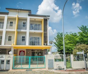 Wedding/Party house for 16-20 pax near The Mines Kajang Malaysia