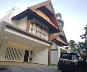 Hidden Paradise Balinese Villa Bukit Gita Bayu Seri Kembangan Malaysia