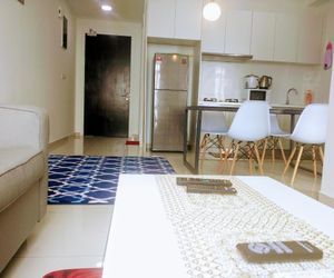 Luxury & Fast Wifi 500 mbps Netflix Kenwingston2BR Cyberjaya Malaysia