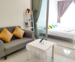 LUX Studio Suite, 3 Pax, 10 mins to IOI City Mall Putrajaya Malaysia