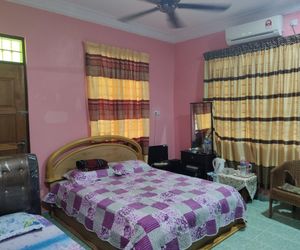 Homestay Berdekatan pantai, UMT dan UNISZA Kuala Terengganu Malaysia