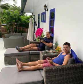 NearBy Hotel