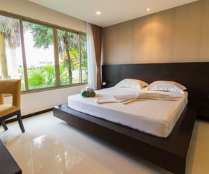 1 Bedroom Apartment. Walk to Beach. 2 Pools, Gym. Kamala Thailand