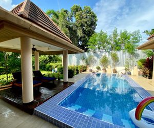 Mary J. Pool Villa 3-Bdr Rawai Thailand