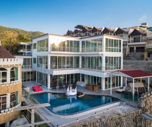 High-end Luxury Pool Villa in Patong Beach 9BR Patong Thailand