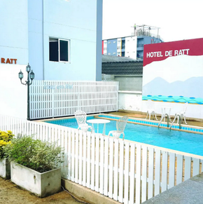NearBy Hotel