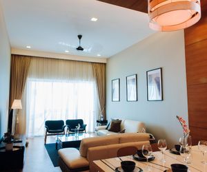 PY|Luxurious Straits Quay Seaview Suite Tanjung Tokong Malaysia