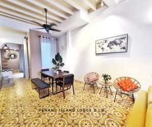 Homey Comfy Lodge | 18pax | 4 Rooms | City Center Georgetown Malaysia