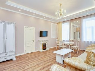 Ital'yanskaya 11 - classic and modern