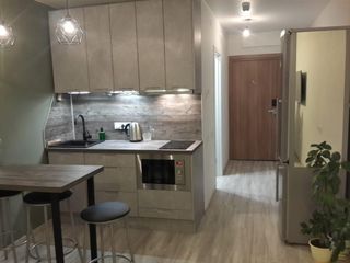 Great apartment near metro