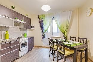 Cozy large apartment in a green district