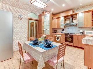 Апартаменты (72 m²) с 1 спальней(-ями) и 1 ванной(-ыми) комнатой(-ами) в районе Центральный район