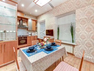Апартаменты (72 m²) с 1 спальней(-ями) и 1 ванной(-ыми) комнатой(-ами) в районе Центральный район