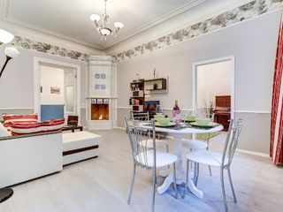 Апартаменты (84 m²) с 2 спальней(-ями) и 1 ванной(-ыми) комнатой(-ами) в районе Центральный район