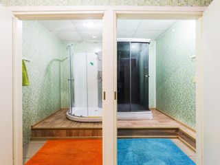 Апартаменты (151 m²) с 5 спальней(-ями) и 2 ванной(-ыми) комнатой(-ами) в районе Адмиралтейский рай