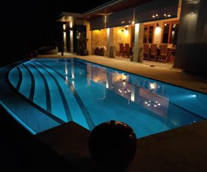 Luxury Pool Villa 6 Bedroom Ban Hmai Thailand