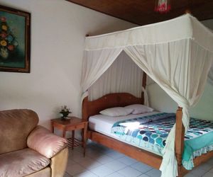 Barclona guesthouses lovina Singaraja Indonesia